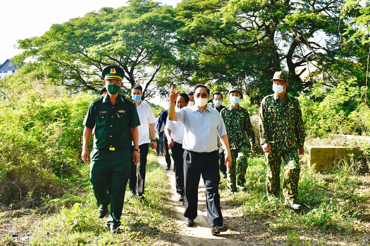 PM inspects Covid-19 prevention and control in southern border province
