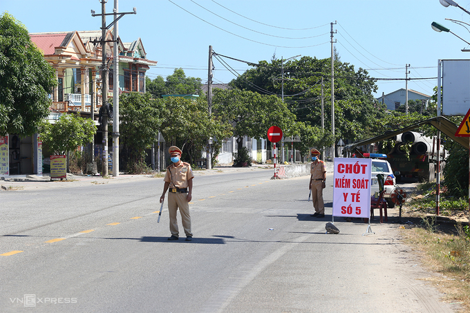 Thua Thien Hue adopts market entrance tickets amid growing Covid-19 threat