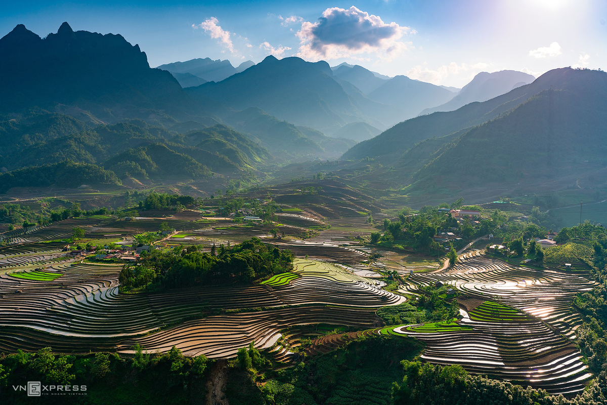 Bat Xat terraced fields mesmerizing in watery season