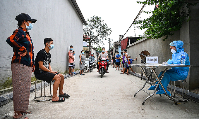Hanoi runs high risk of coronavirus spreading