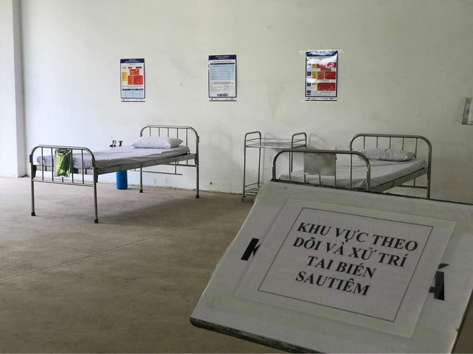 In Photos: Workers in Bac Ninh, Bac Giang provinces receive Covid-19 vaccine
