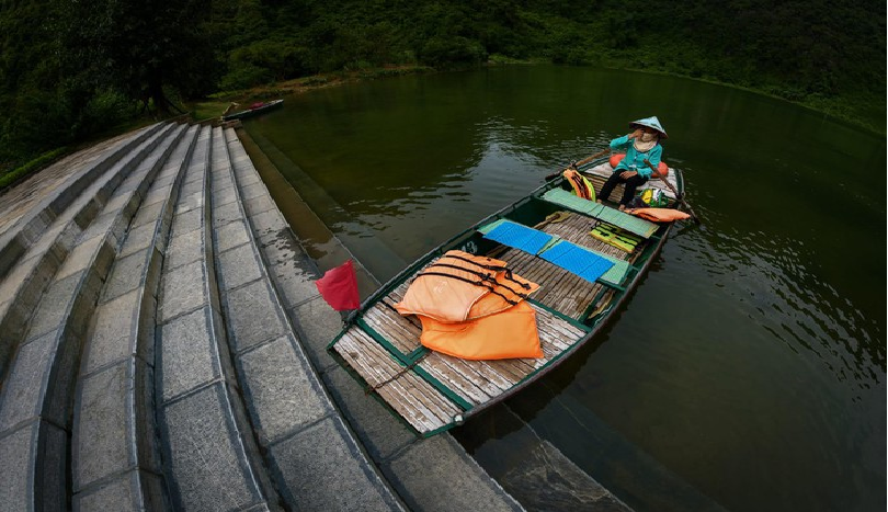 ninh binh as stunning as dream land through the lens of foreign visitors
