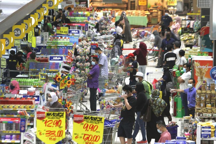 Vietnamese people in Malaysia accustomed to Covid-19 lockdown order