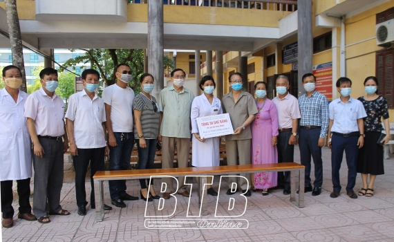 Overseas Vietnamese supports homeland in Covid-19 fight