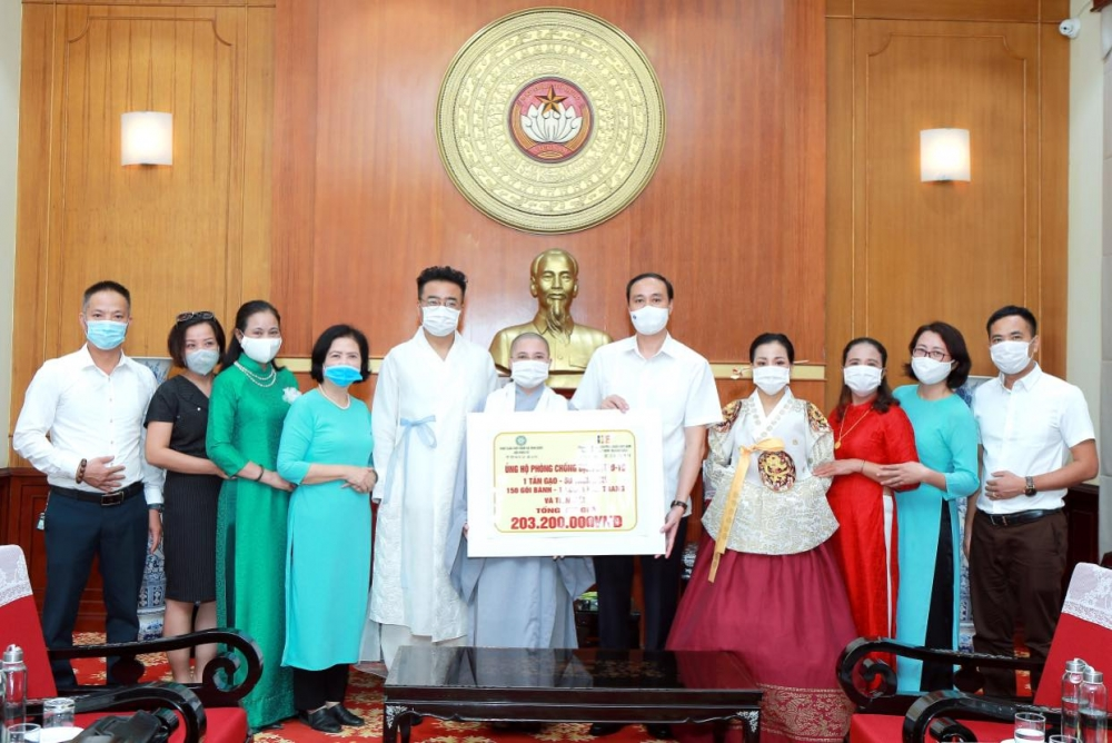 Vietnamese Buddhists in South Korea contributes to Covid-19 vaccine fund