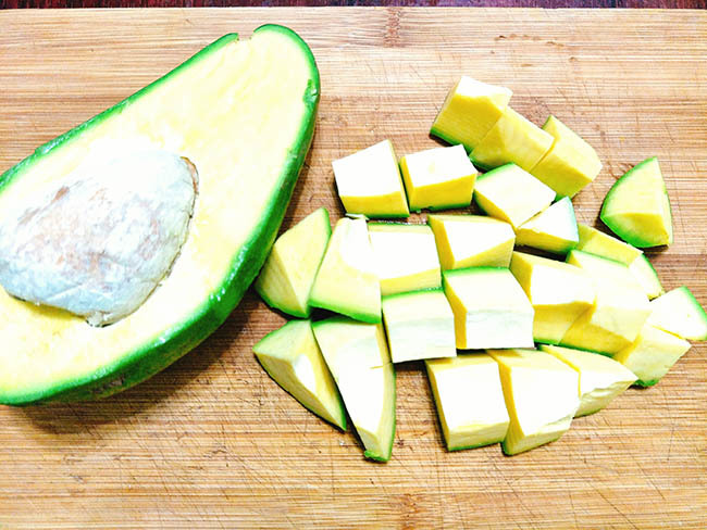 Easy-to-follow recipe for sweet avocado soup - Vietnamese Cuisine
