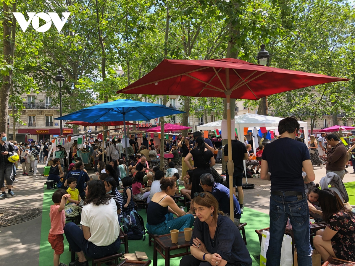 Vietnamese Food Festival in the Heart of Paris for the First Time