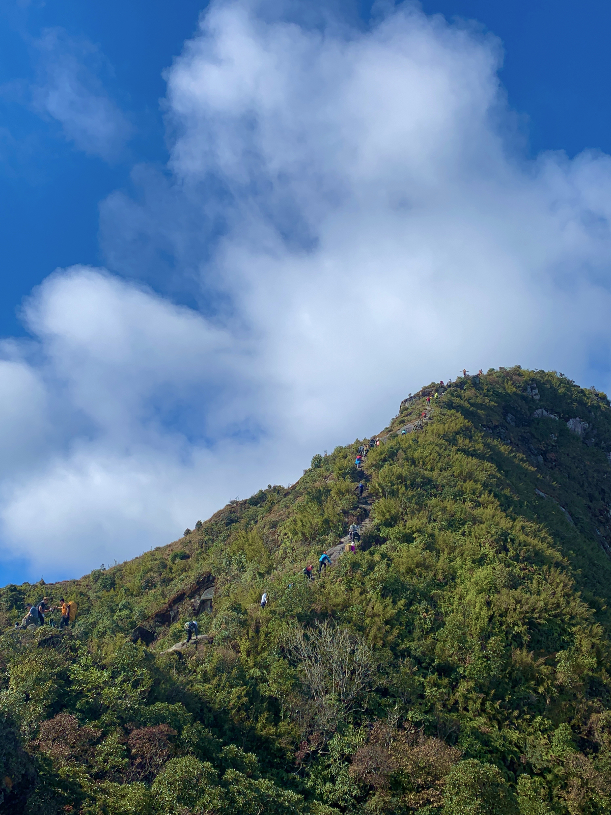 ky quan san a challenging but imposing peak for adventure lovers