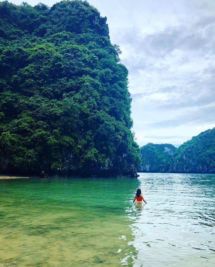 Uncharted Island with one shoal, two coastlines in northern Vietnam