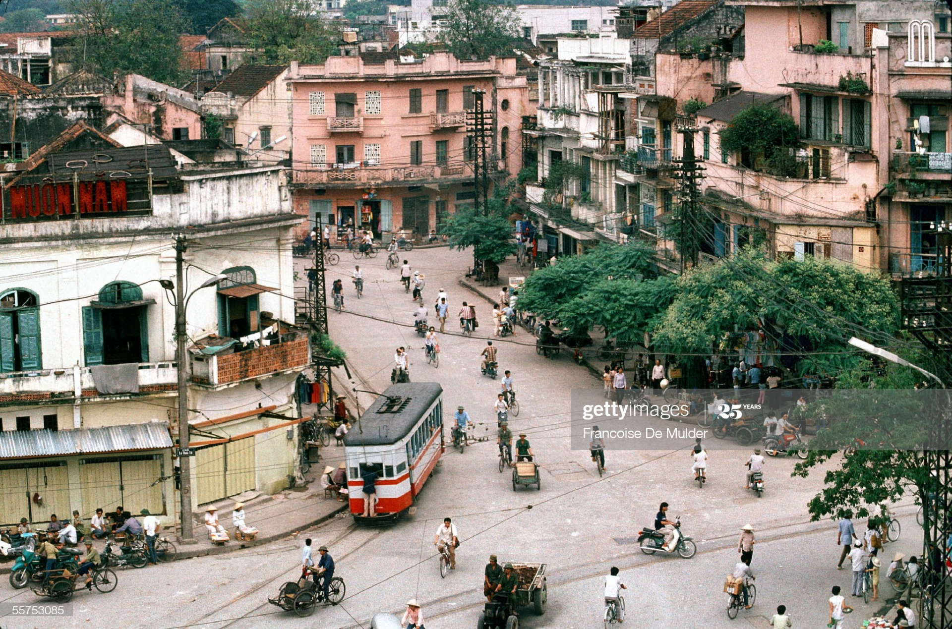 rustic life of hanoi in 1989 through french journalists lens