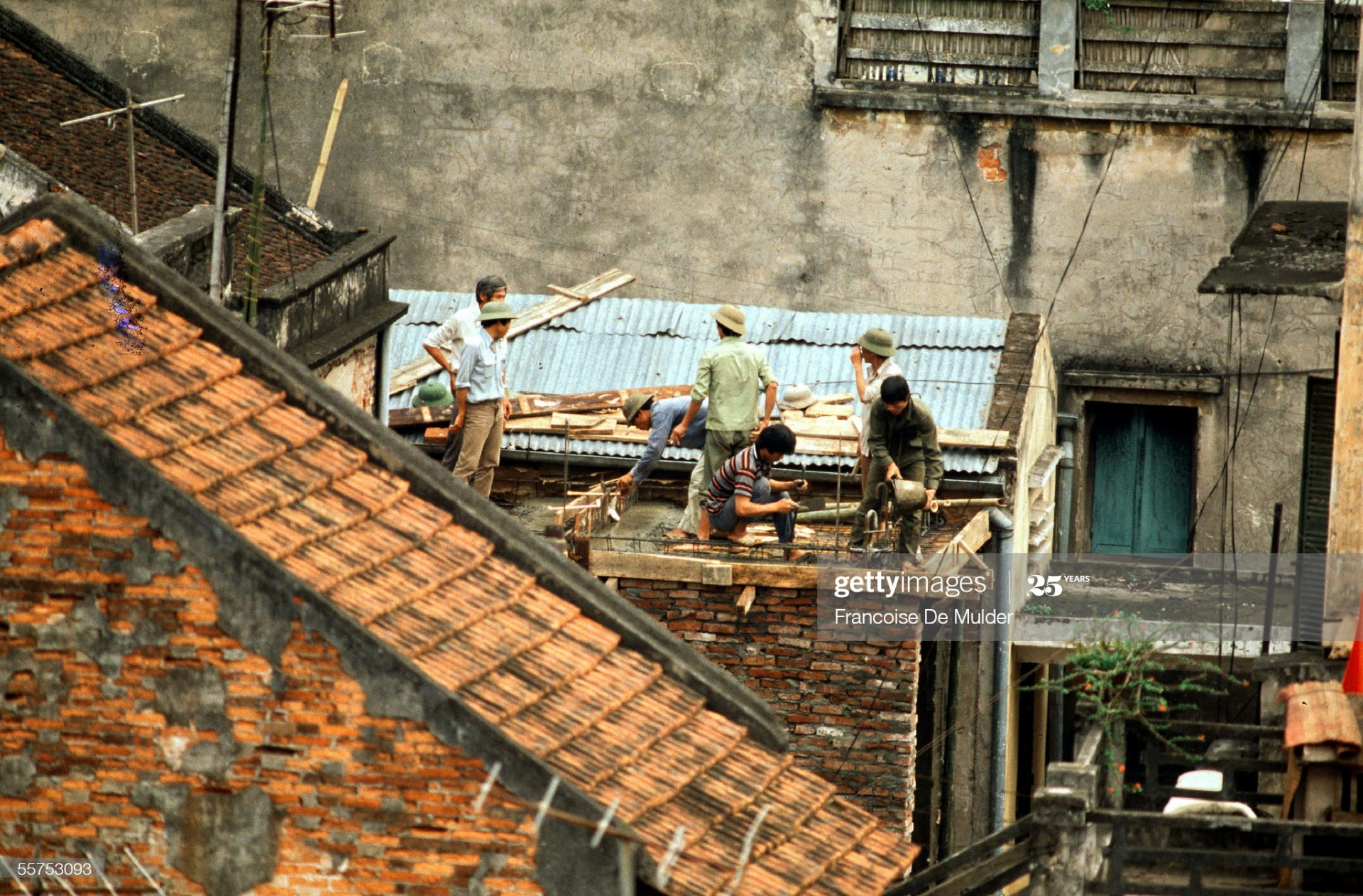 Rustic life of Hanoi in 1989 through French journalist’s lens