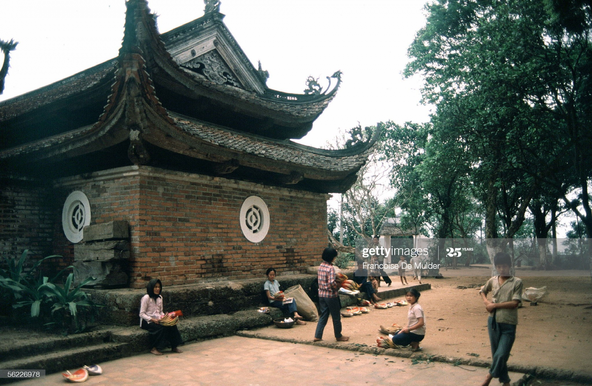 Rustic life of Hanoi in 1989 through French journalist’s lens