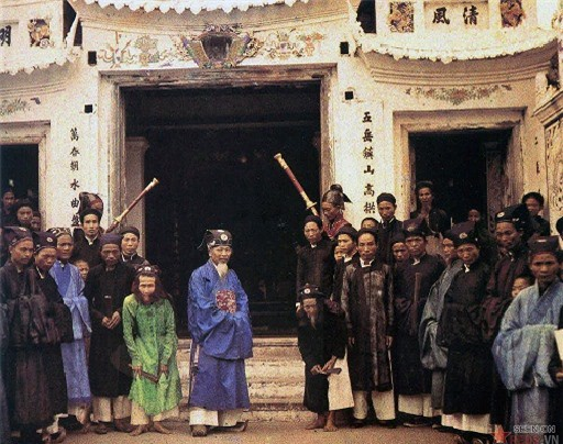 Invaluable color photos of Vietnamese life 100 years ago