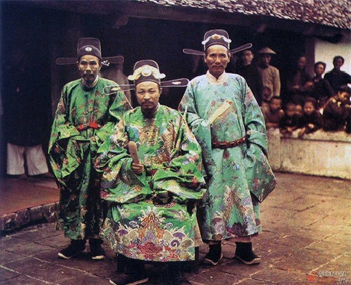 Invaluable color photos of Vietnamese life 100 years ago