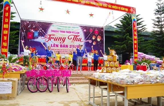 mid autumn festival in ta sin thang