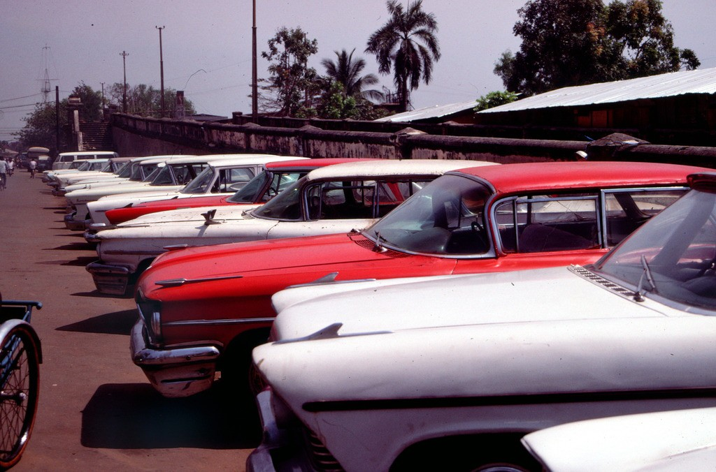 Amazing photos of traffic in Saigon in 1989