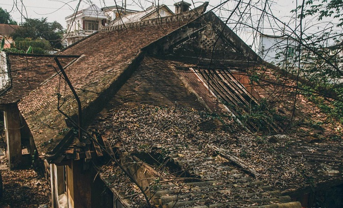 Mysterious hues of abandoned architectures in Vietnam