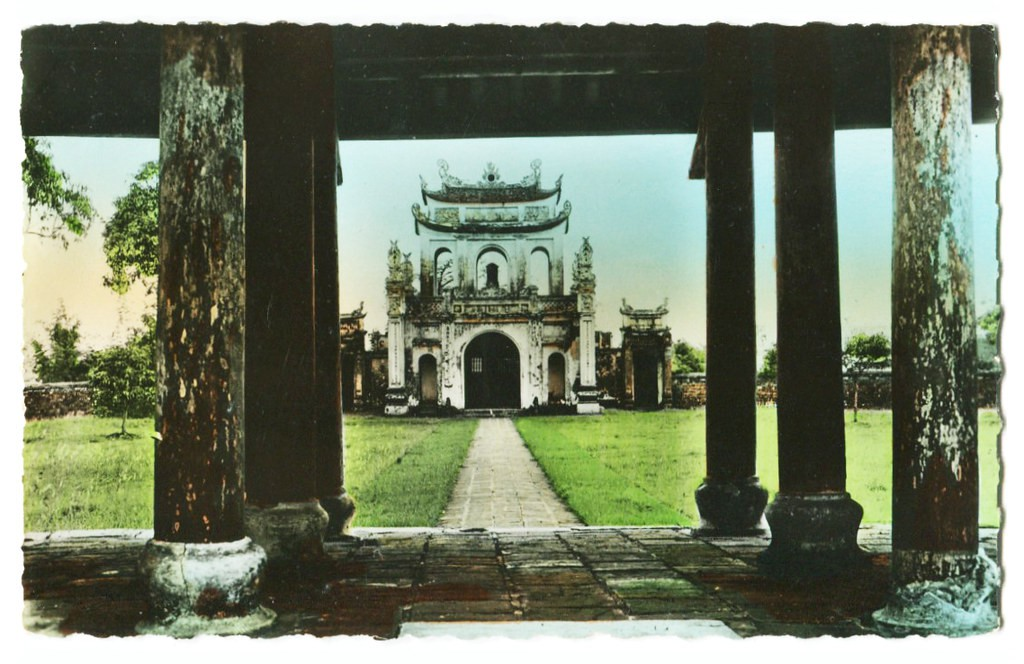 Rare photos of Temple of Literature in French colonial period