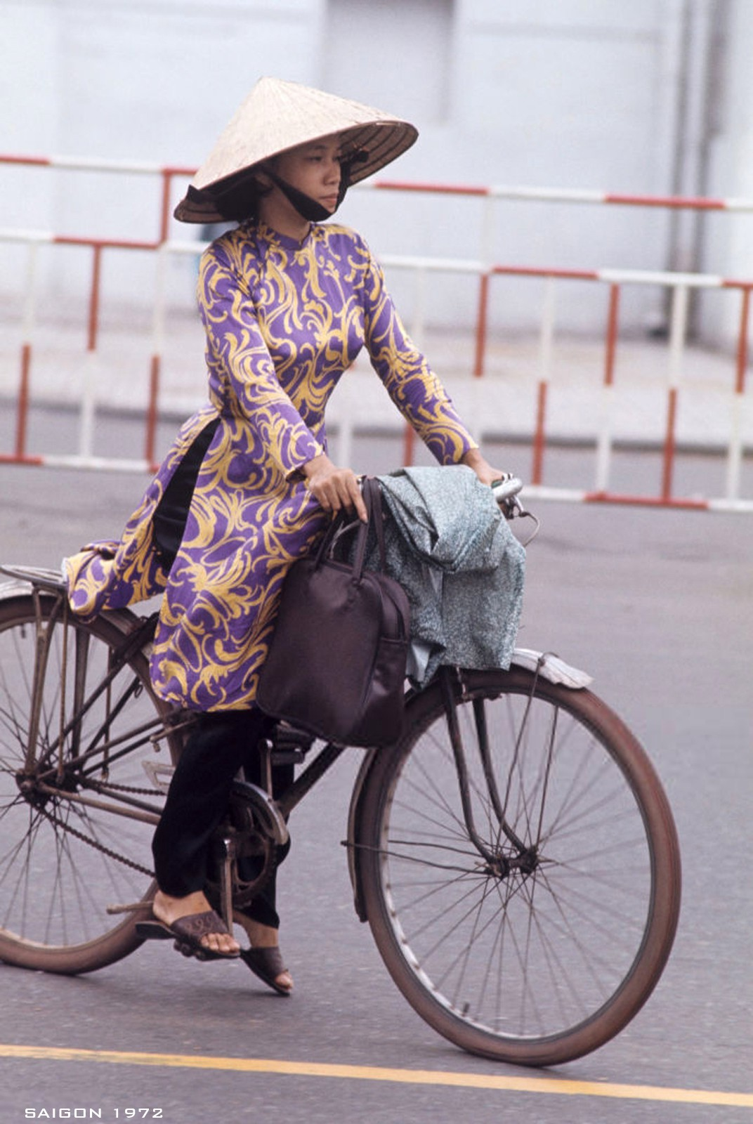 Interesting photos of Saigon women in 1972 under US photographer’s lens