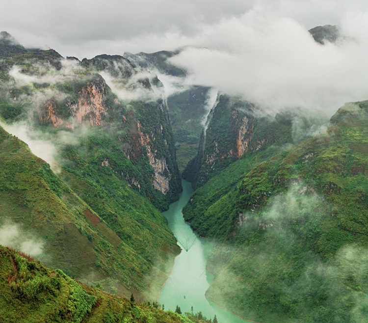 Four thrilling places in Vietnam challenge adventure-lovers