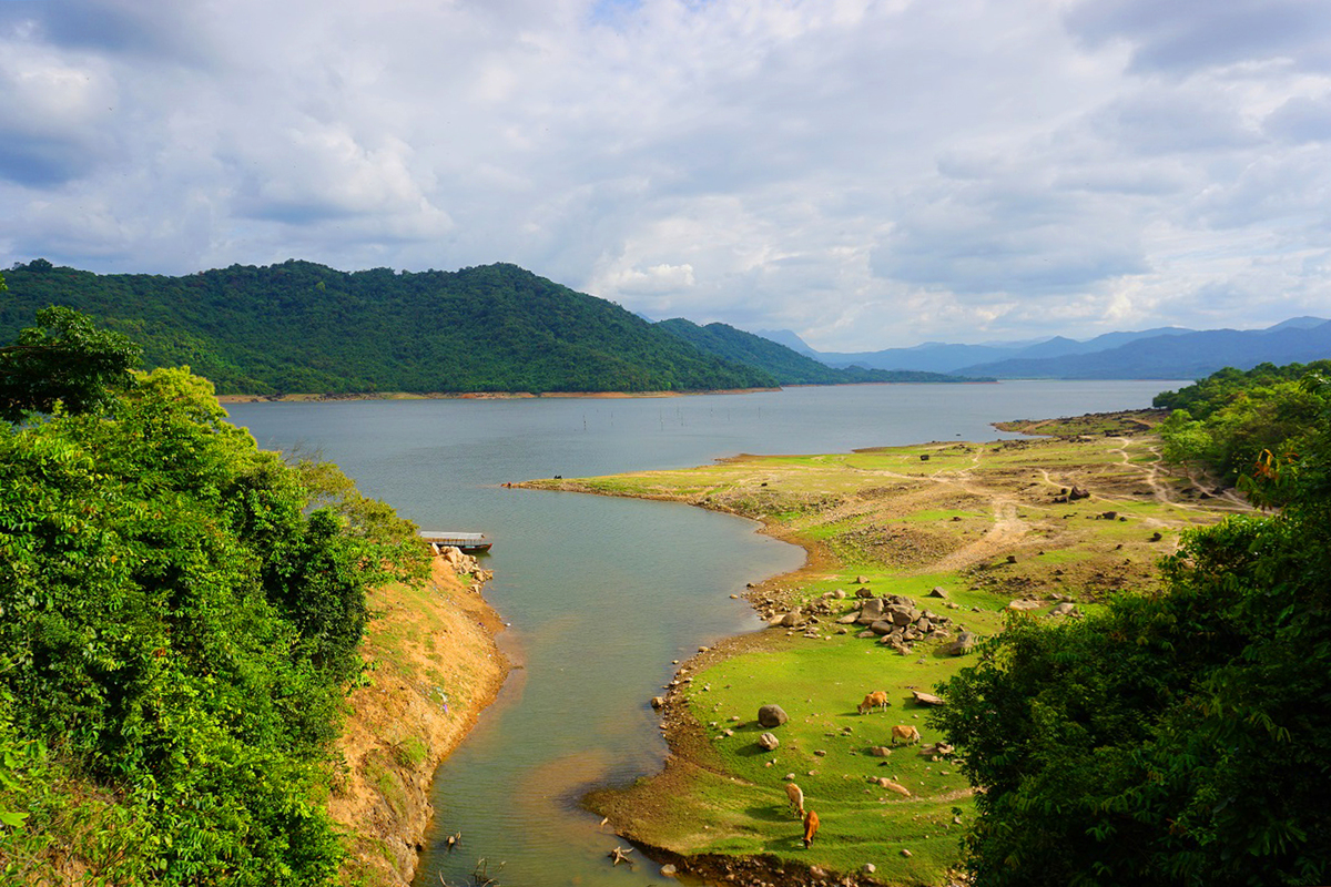 Immersing in the serene beauty of Nui Mot Lake