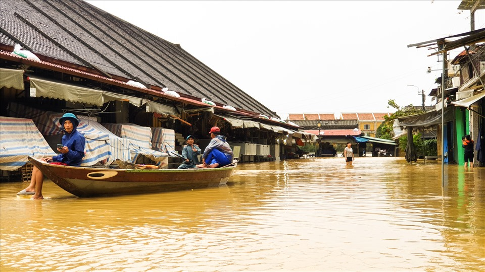 Hoi An Ancient Town flooded again after storm Etau