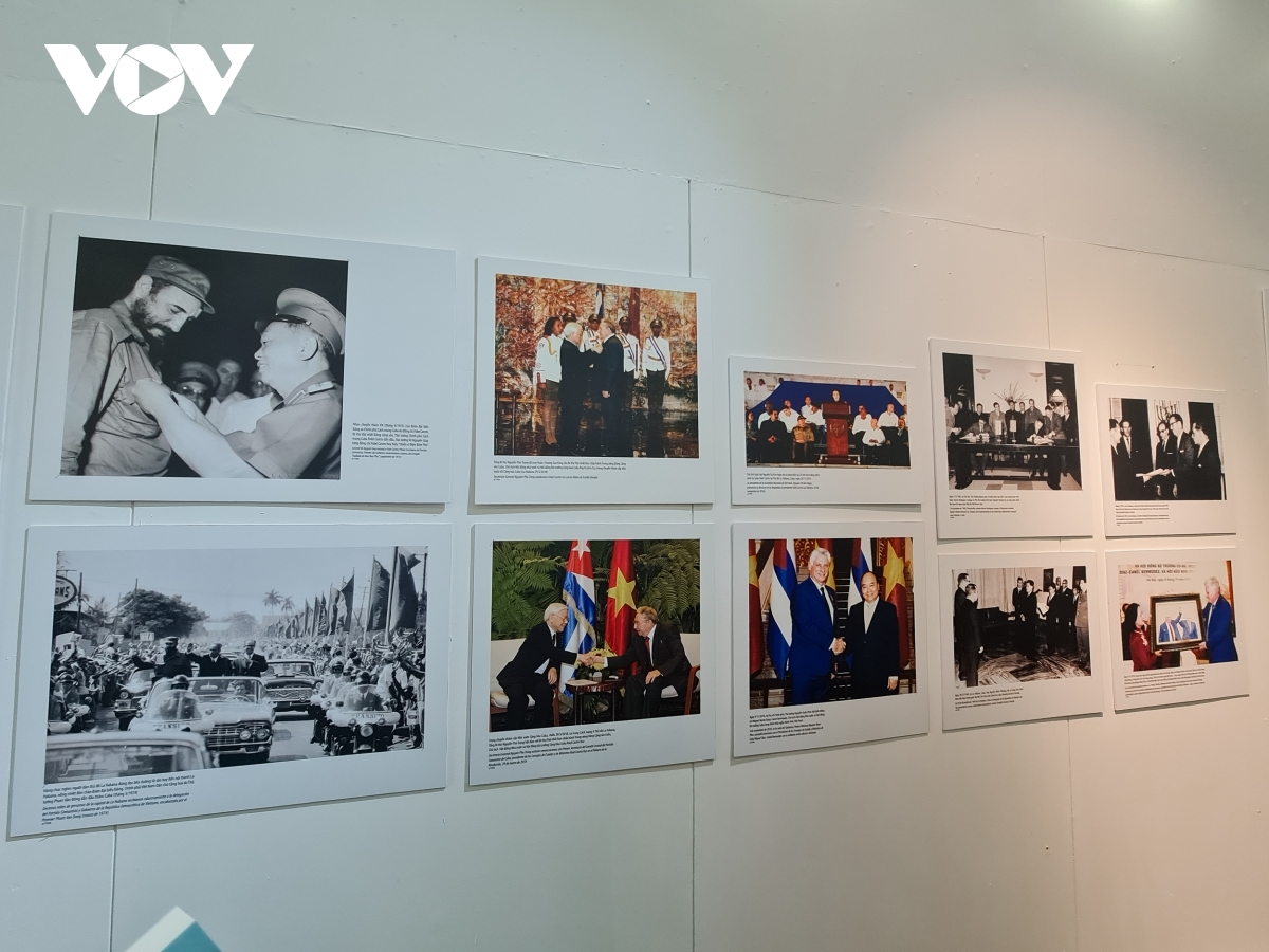 Photo exhibition highlights Vietnam-Cuba diplomatic relations