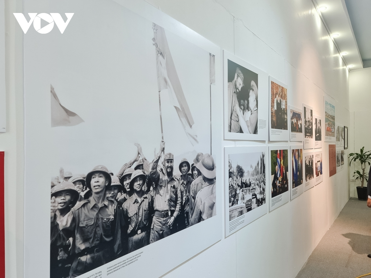 Photo exhibition highlights Vietnam-Cuba diplomatic relations