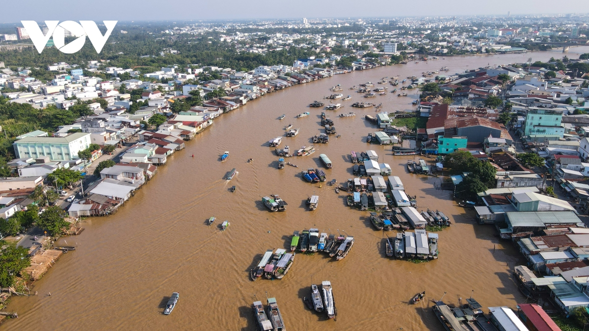 Cai Rang floating market, a highlight of Vietnam’s Mekong Delta Cai Rang floating market, a highlight of Vietnam’s Mekong Delta