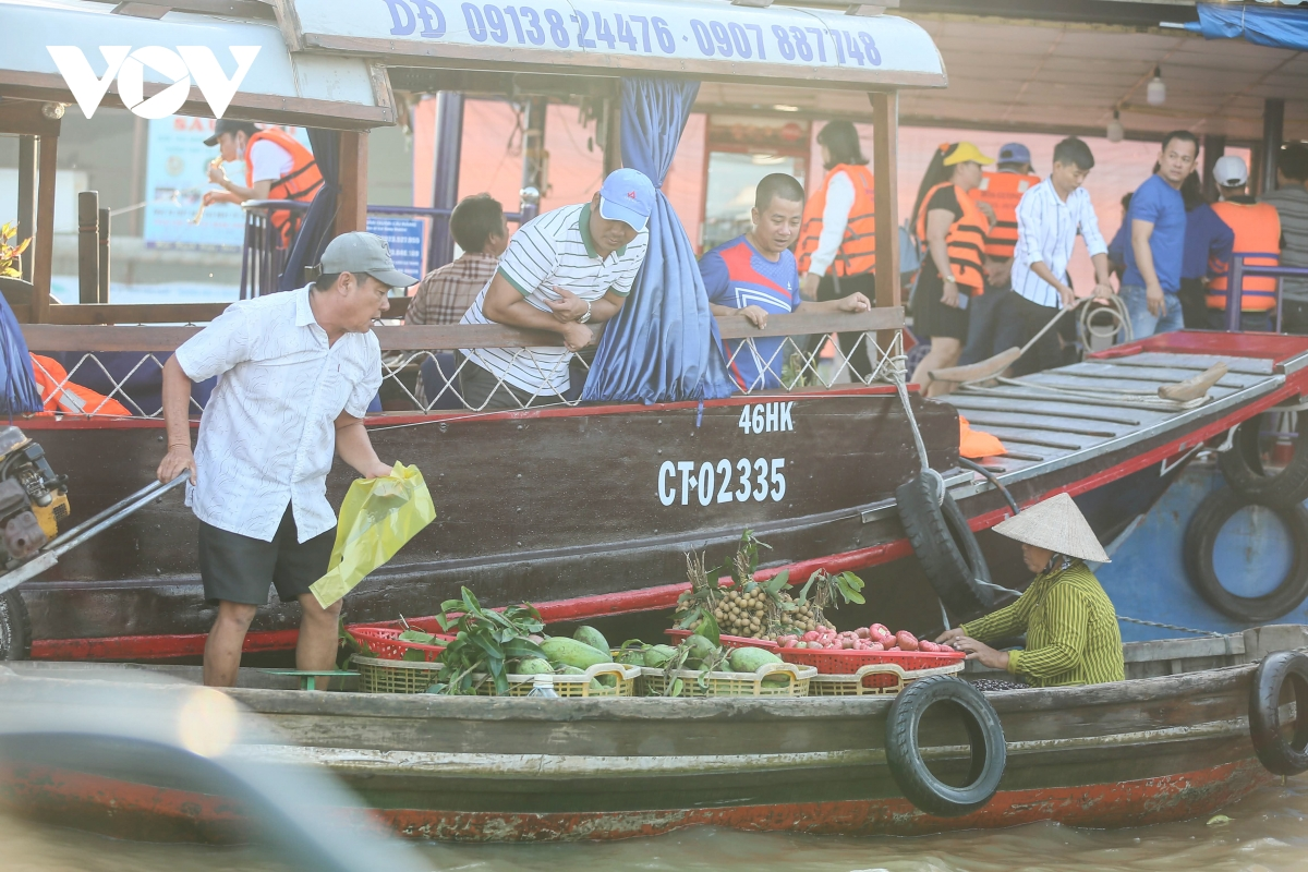 Cai Rang floating market, a highlight of Vietnam’s Mekong Delta Cai Rang floating market, a highlight of Vietnam’s Mekong Delta