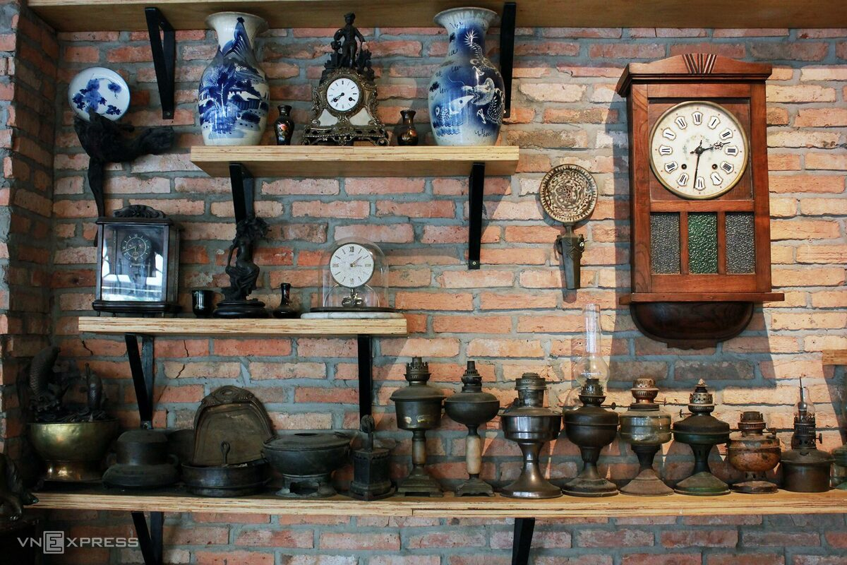 Video: Back in time at coffee shop in Vietnam’s southern metropolis
