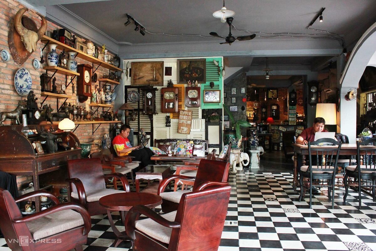 video back in time at coffee shop vietnams southern metropolis