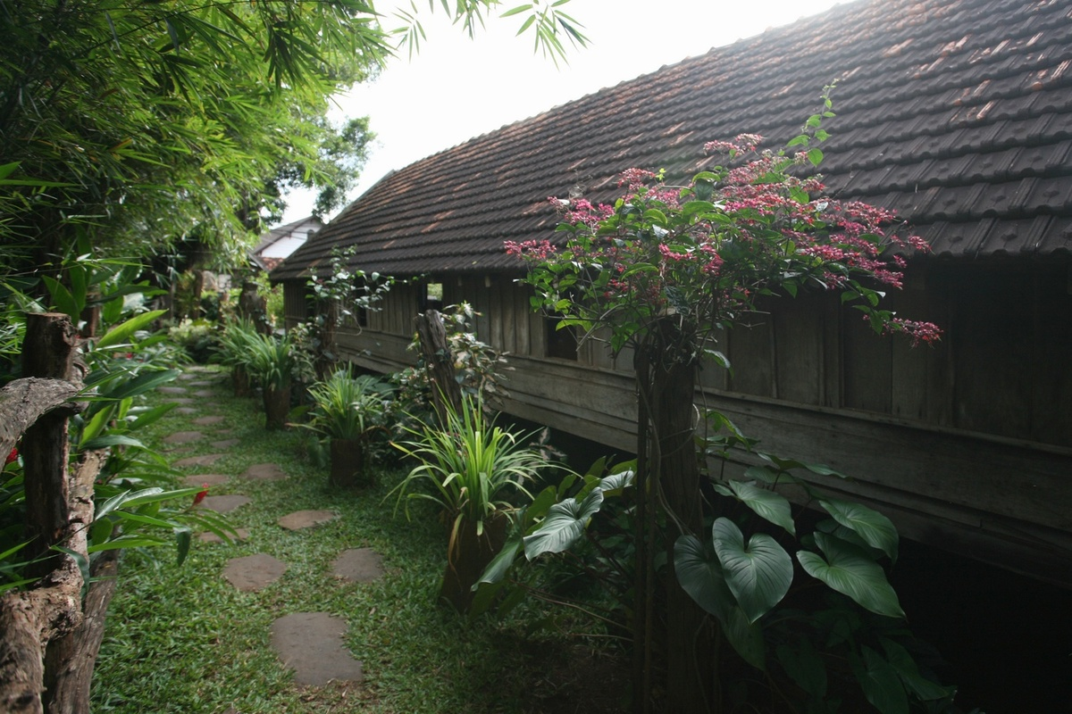 Coffee shop in the Central Highlands traditional longhouses