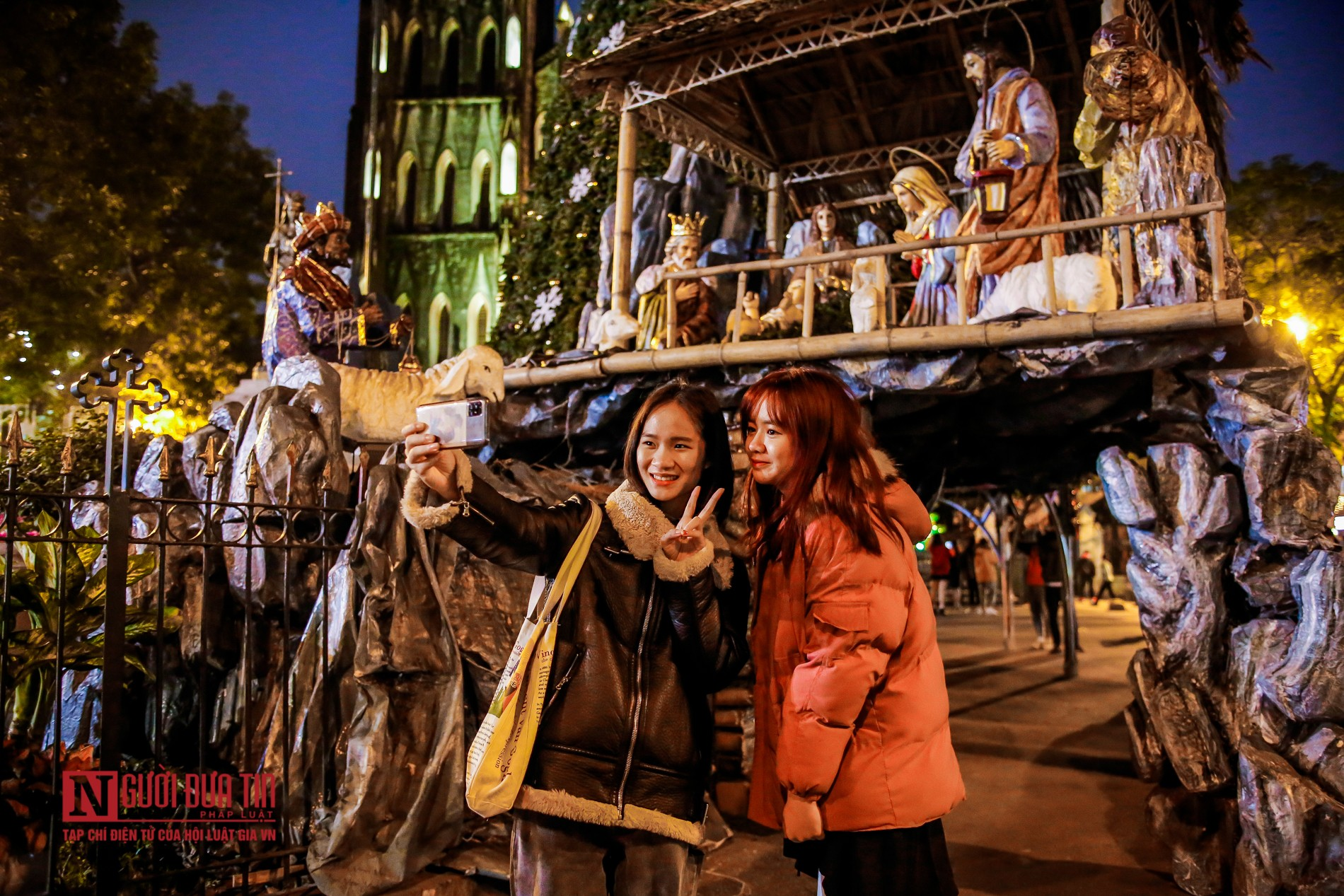 In photos: Churches in Hanoi splendidly decorated for Christmas