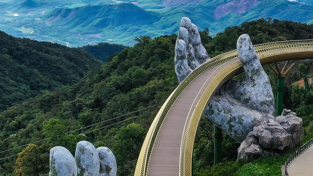 picture of vietnams golden bridge wins worlds best photo of architecture 2020