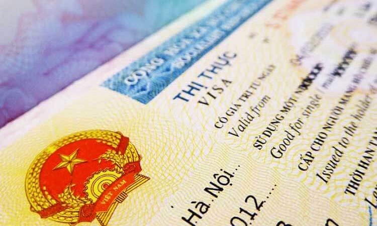 Covid-19 stranded foreigners in Vietnam have visas extended automatically until June 30