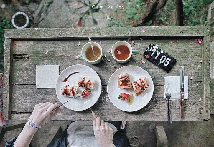 Big 7 Travel picks seven best coffee shops for your trip to Sapa