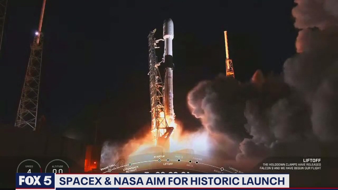 spacex successfully launched 60 starlink satellites into orbit