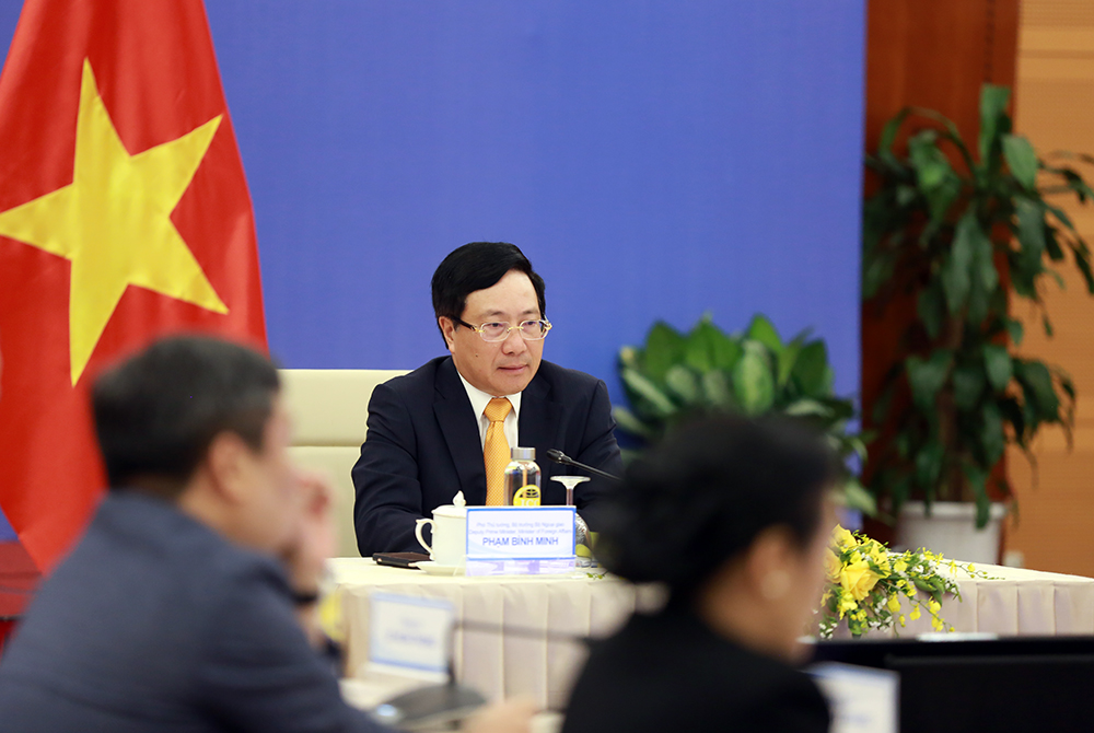 vietnam asks china to control conflicts at sea