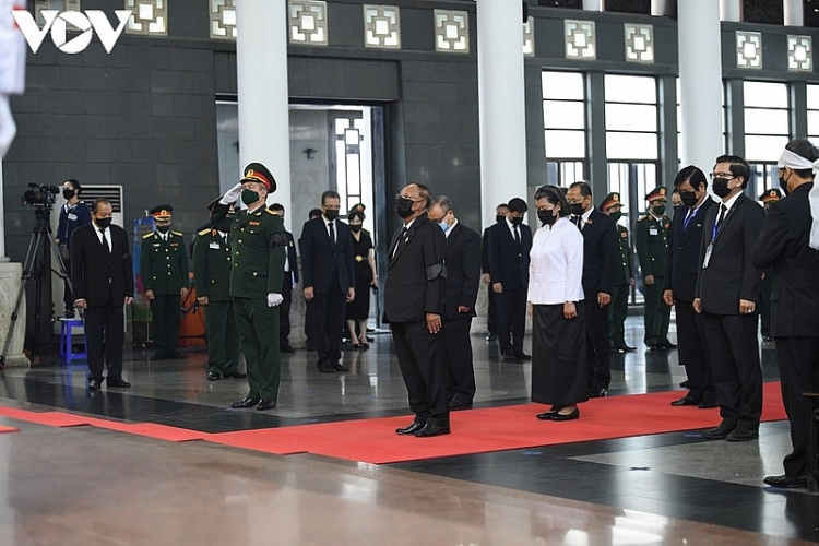 International friends send letters of condolences over former GS Le Kha Phieu’s passing