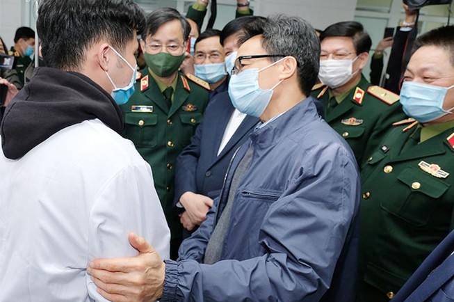 All three Vietnamese volunteers injected with Covid-19 vaccines healthy