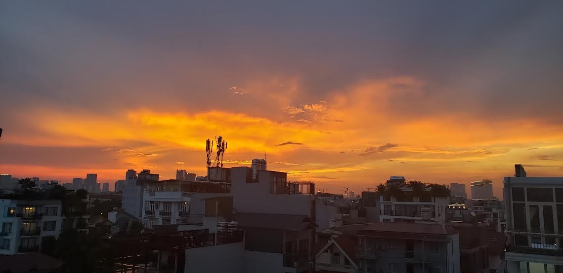 The Spectacular Skies of a Summer in Lockdown