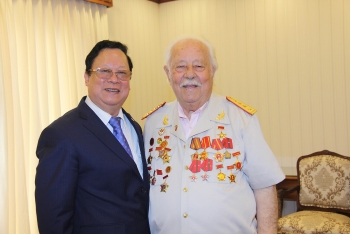 A life fighting for Vietnam: Greek hero Kostas Sarantidis