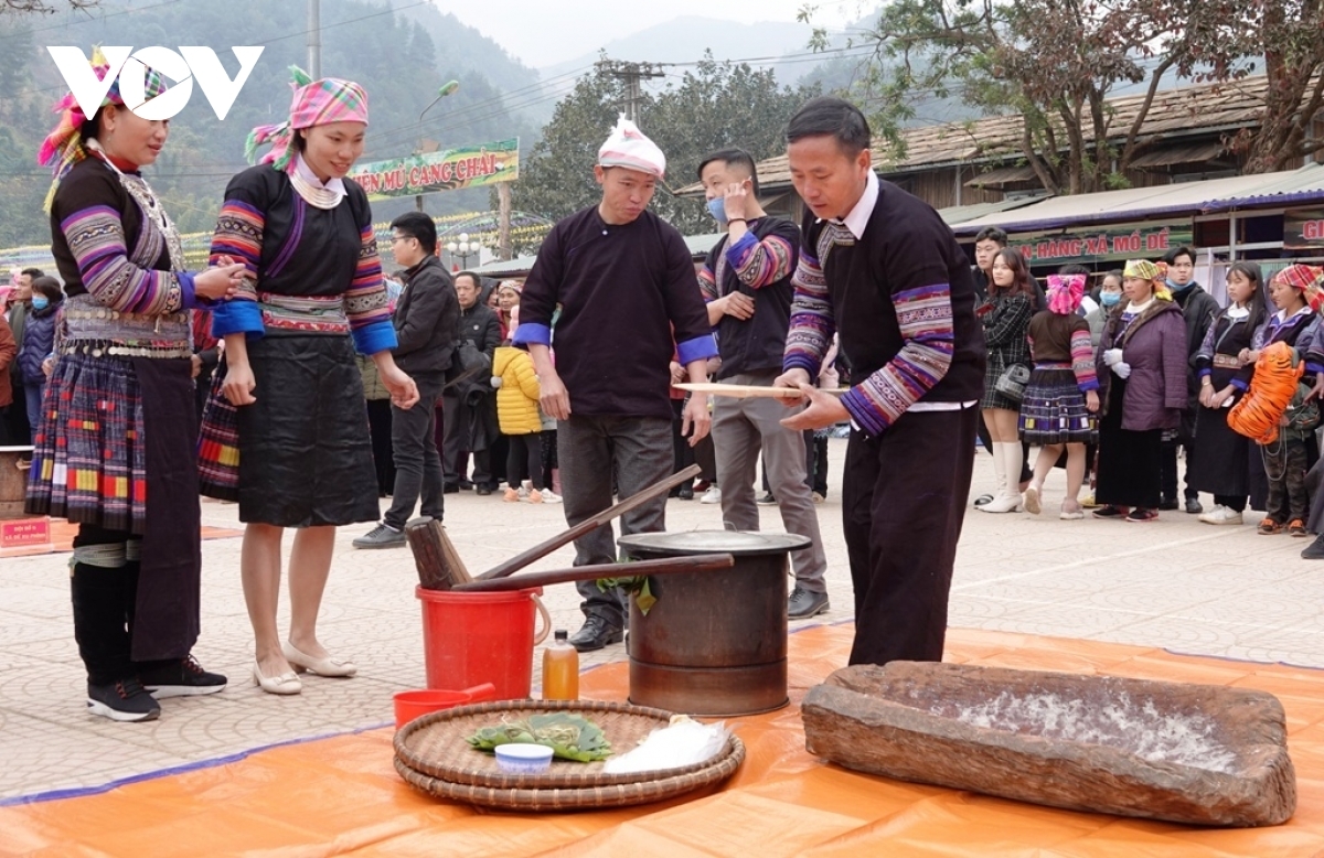 Unique Vietnamese glutinous rice dumpling making contest in northern Vietnam