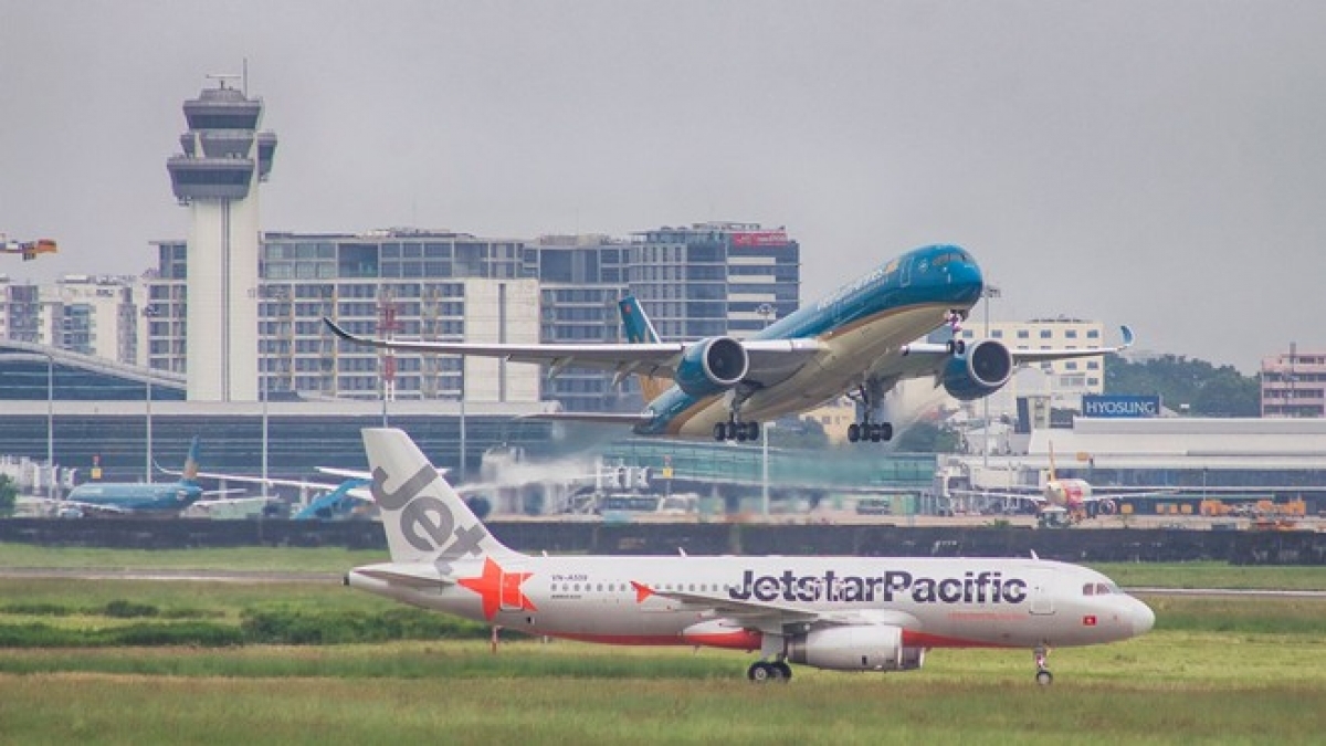 Vietnam is considering suspending flights from the UK and countries that have recorded the new variant of the SARS-CoV-2 virus.  
