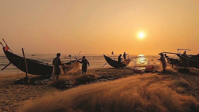 Tranquil dawn in Central Vietnam's coastal areas