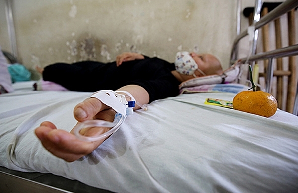 WHO names Vietnam among countries with highest cancer fatality rates worldwide