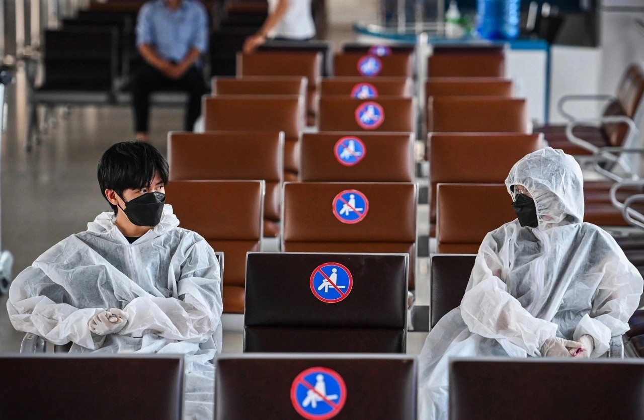 Overseas Vietnamese Face Uncertainty to Go Back Homeland for Tet