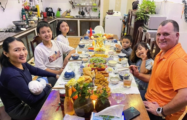Expat Special New Year Celebrations During Pandemic