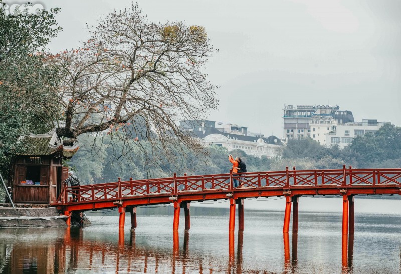 gorgeous hanoi in deciduous season
